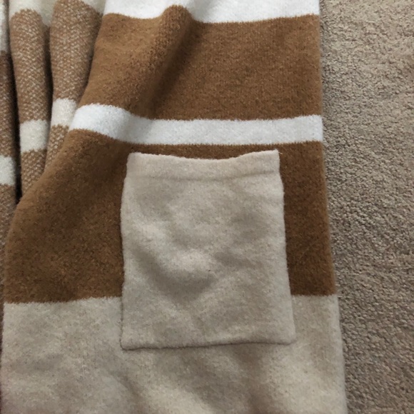 Lulu’s Cozy Tan/Brown Sweater Cardigan - Picture 5 of 6